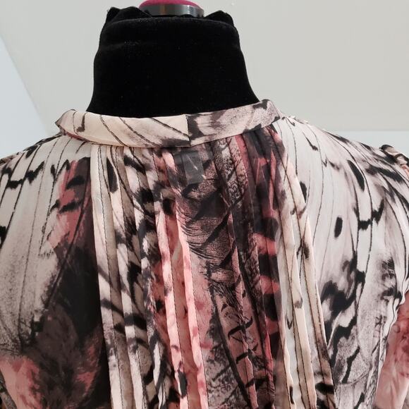 Jennifer Lopez Abstract Pintuck Chiffon Tie Blouse - Picture 11 of 13